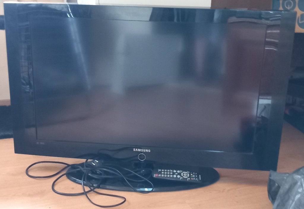 Samsung LE37A330J1 HD Ready LCD, Ophalen, Gebruikt