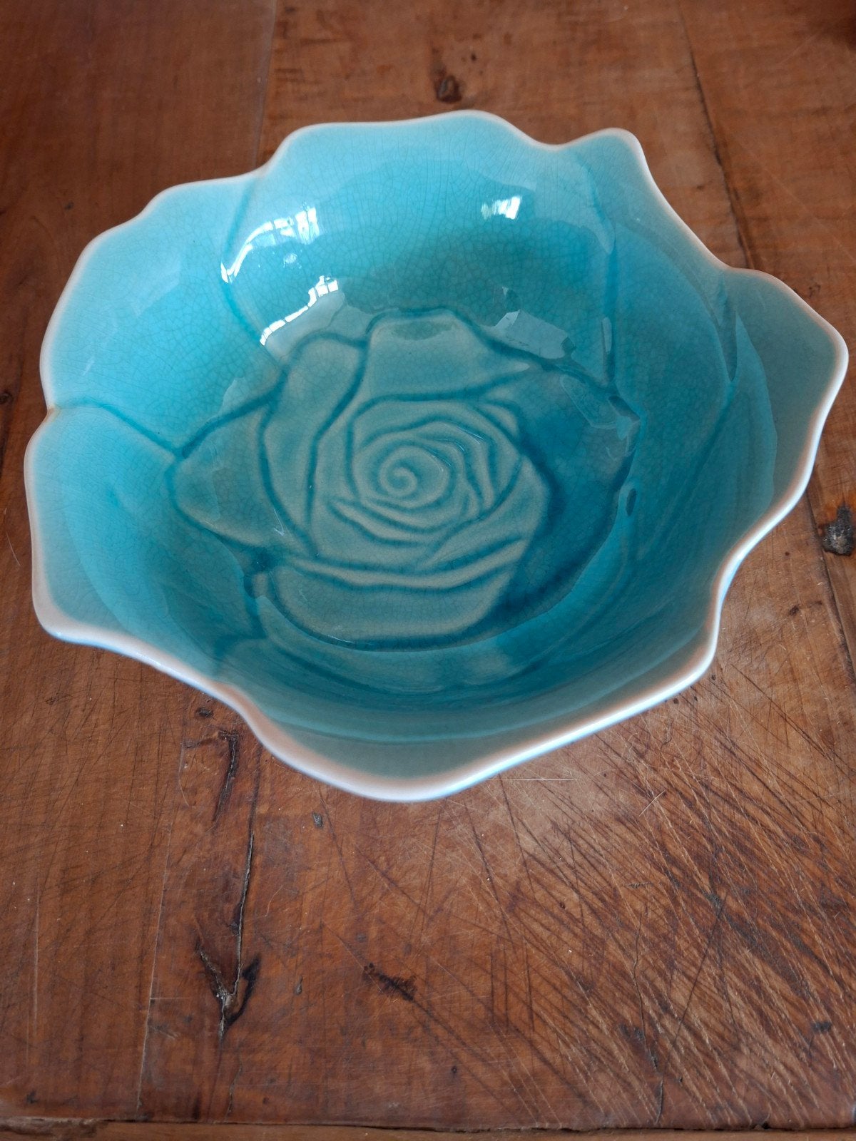 Vintage schaal in roos vorm, aquakleurig., Huis en Inrichting, Ophalen of Verzenden, Zo goed als nieuw, Overige stijlen, Schaal of Schalen