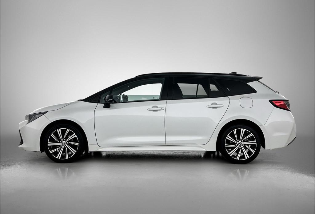 Toyota Corolla Touring Sports 1.8 Hybrid Dynamic Bi-Tone | S, Auto's, Toyota, 450 kg, Gebruikt, 4 cilinders, Wit