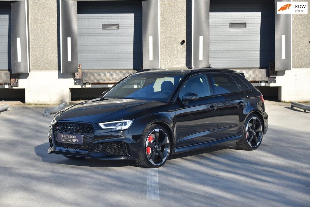Audi RS3 Sportback Audi RS3 Facelift 400pk | Matrix LED | Vi, Auto's, Audi, Automaat, Gebruikt, Zwart, RS3