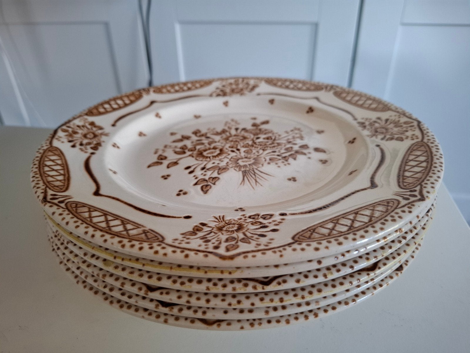 EIT servies borden ironstone antiek, Ophalen of Verzenden