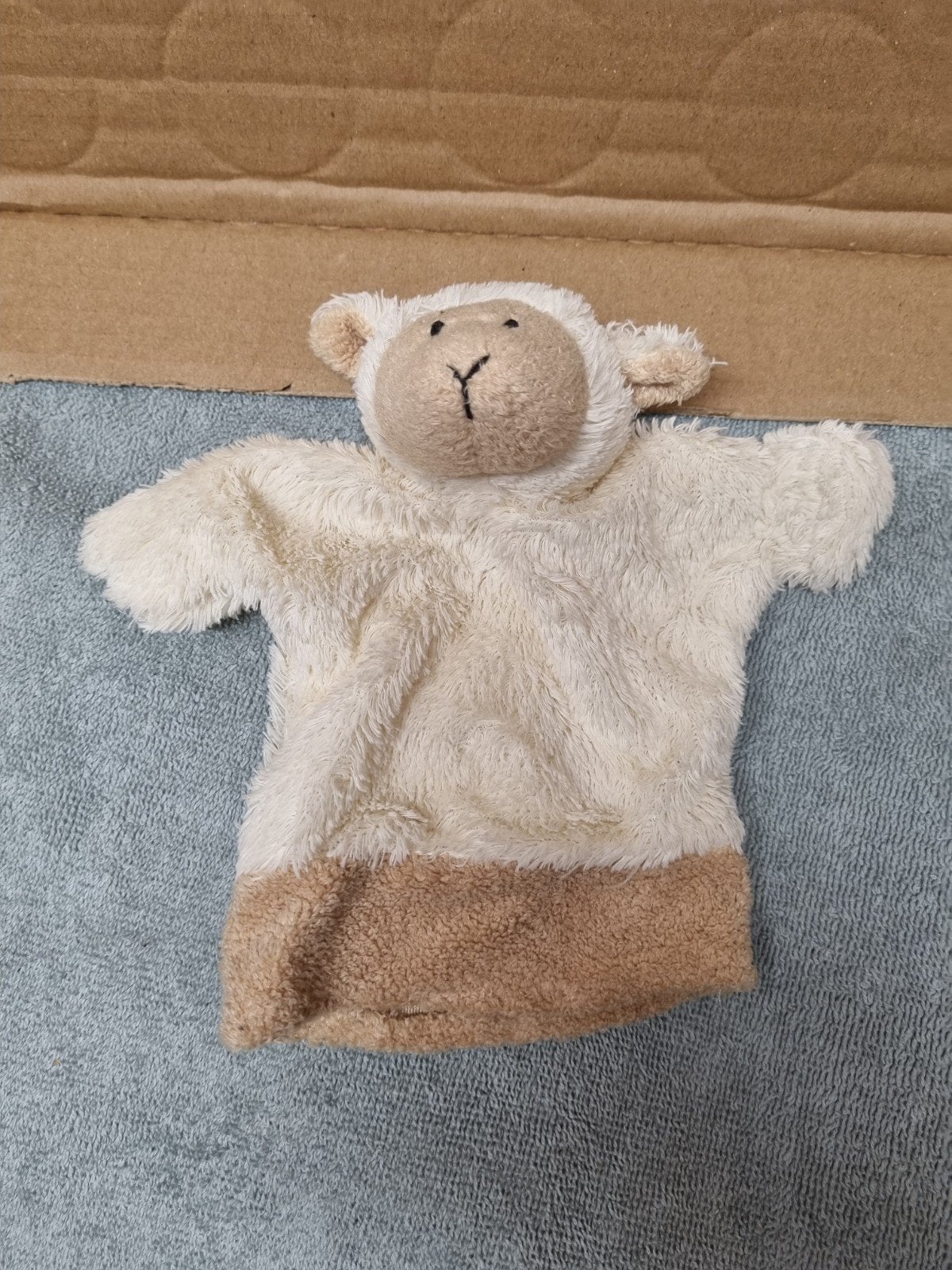 schaap handpop knuffel doekje rammelaar nr 30, Ophalen of Verzenden, Overige typen