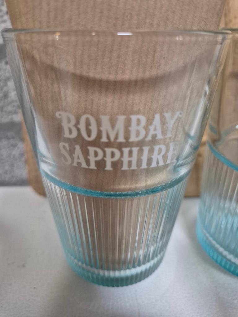 BOMBAY Sapphire (Gin) glazen 6 voor 15 euro, Ophalen of Verzenden, Nieuw, Glas of Glazen, Overige merken