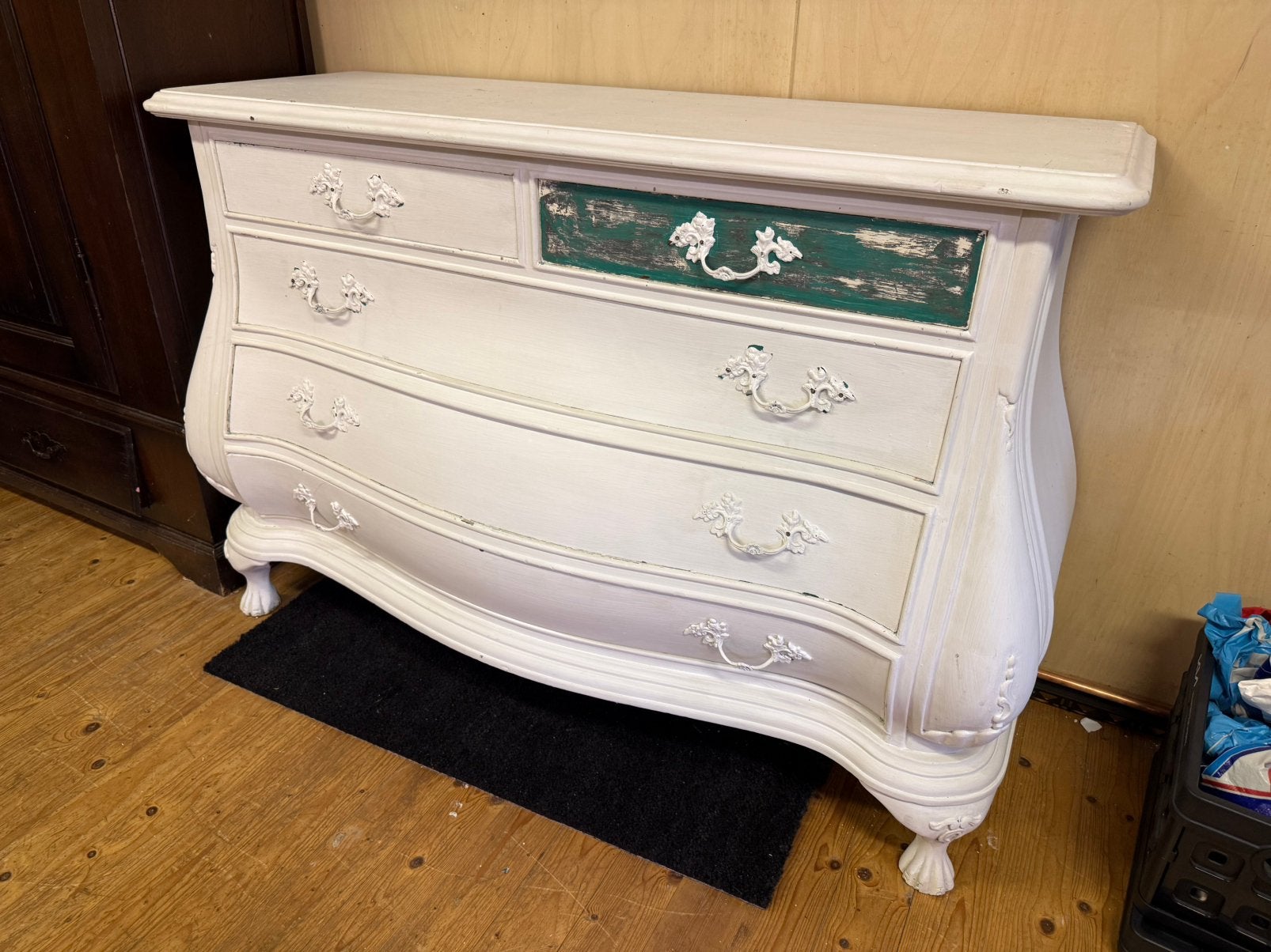 Grote buikkast/commode, Ophalen, Gebruikt, 100 tot 150 cm, 5 laden of meer