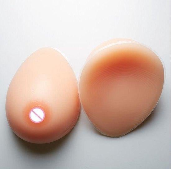 Gevraagd: set borstprotheses, Ophalen of Verzenden
