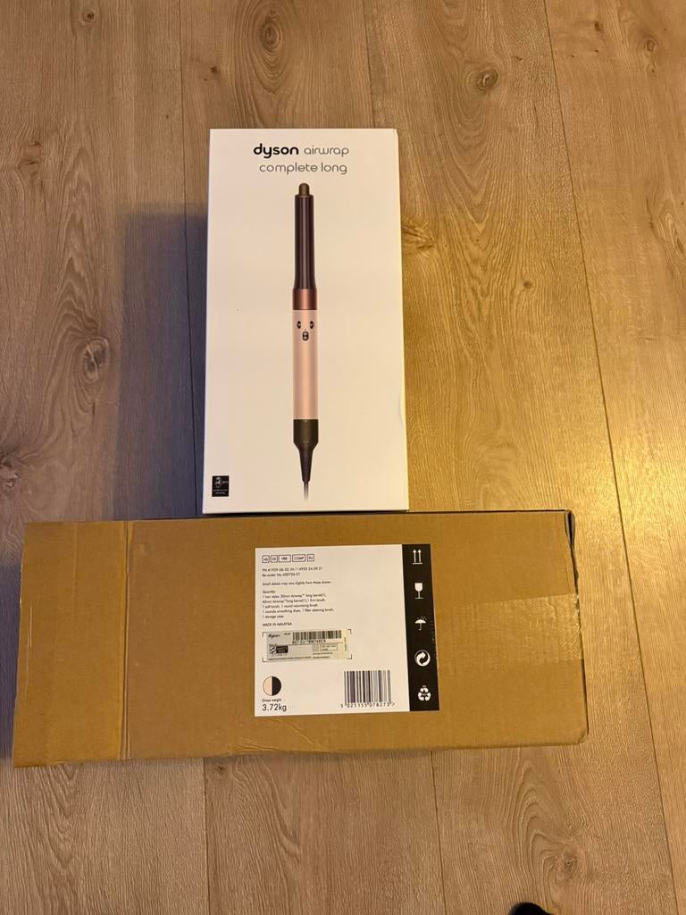 Dyson Airwrap complete long new in box!, Ophalen of Verzenden, Nieuw, Föhn of Haardroger