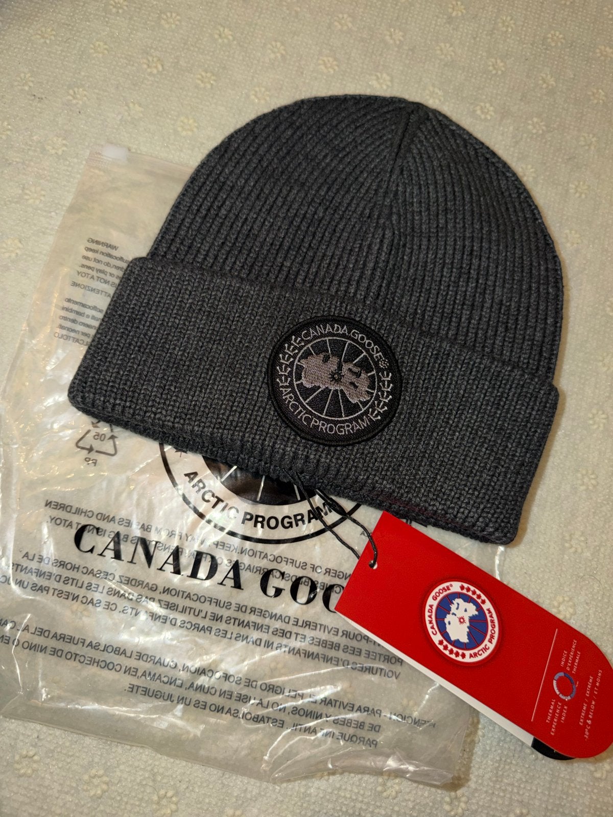 Canada Goose Arctic Program Muts - Nieuw met label, Ophalen of Verzenden, Nieuw, Maat 38/40 (M), Muts
