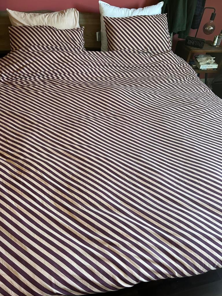 Beddinghouse Renewable dekbedovertrek 240x200/220 roze rood, Huis en Inrichting, Slaapkamer | Beddengoed, Dekbedovertrek, Tweepersoons