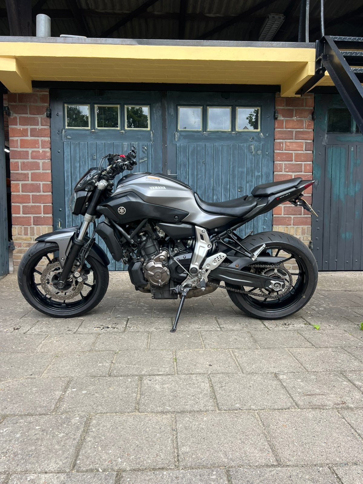 Yamaha MT-07 2015 ABS| Akrapovič, Motoren, Motoren | Yamaha, 700 cc, Particulier, Minimaal motorrijbewijs A2, Sportuitlaat