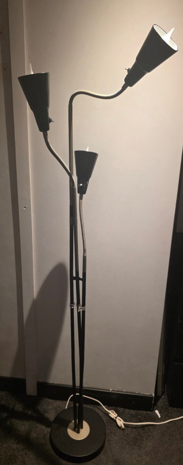 Vintage ikea Vloerlamp met 3 Verstelbare Spots, Huis en Inrichting, Ophalen, Gebruikt, Metaal, 150 tot 200 cm