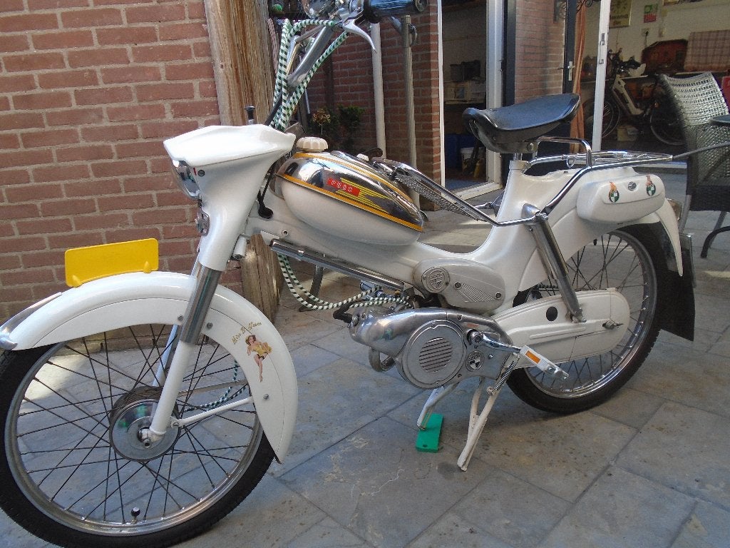 te koop, Fietsen en Brommers, Brommers | Puch, Overige modellen, Maximaal 45 km/u, Zo goed als nieuw, 2 versnellingen