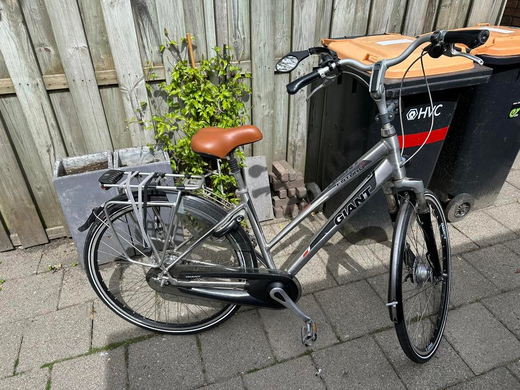 Damesfiets, Gebruikt, Schijfrem, Minder dan 10 versnellingen, 28 inch