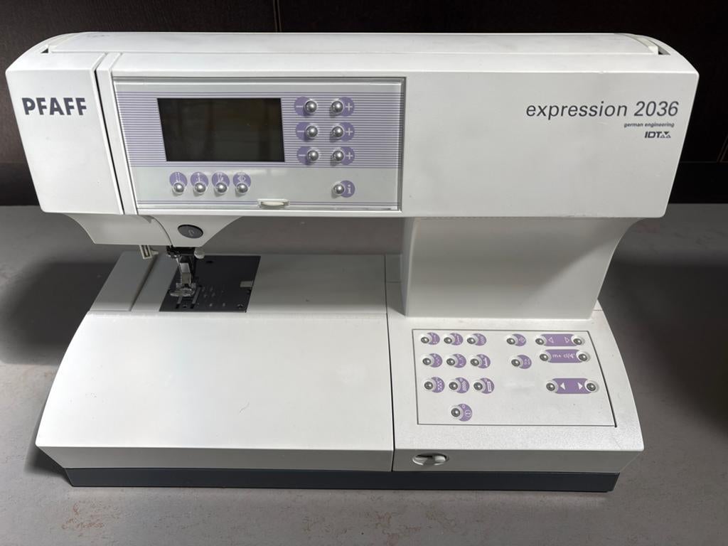 Luxe Pfaff Expression 2036 Naaimachine - Goede Staat, Ophalen, Gebruikt