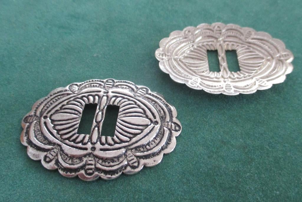 9930. Metalen concho’s. 12 stuks, 44 x 57 mm., Ophalen of Verzenden, Nieuw, Overige typen