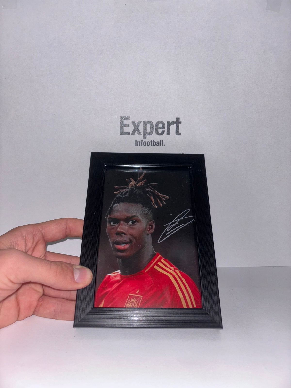 Nico williams gesigneerde foto ingelijst - spanje, Ophalen of Verzenden, Nieuw, Buitenlandse clubs, Spelerskaart