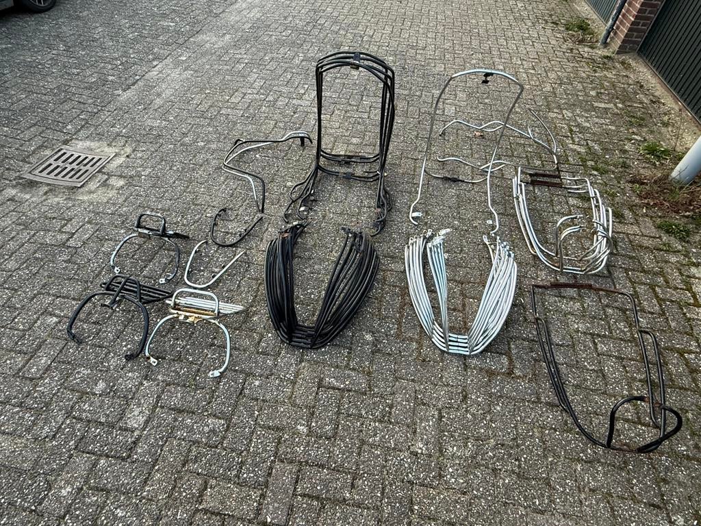 Vespa Sprint/Primavera valbeugels chroom zwart - vespa lx, Motoren, Ophalen of Verzenden