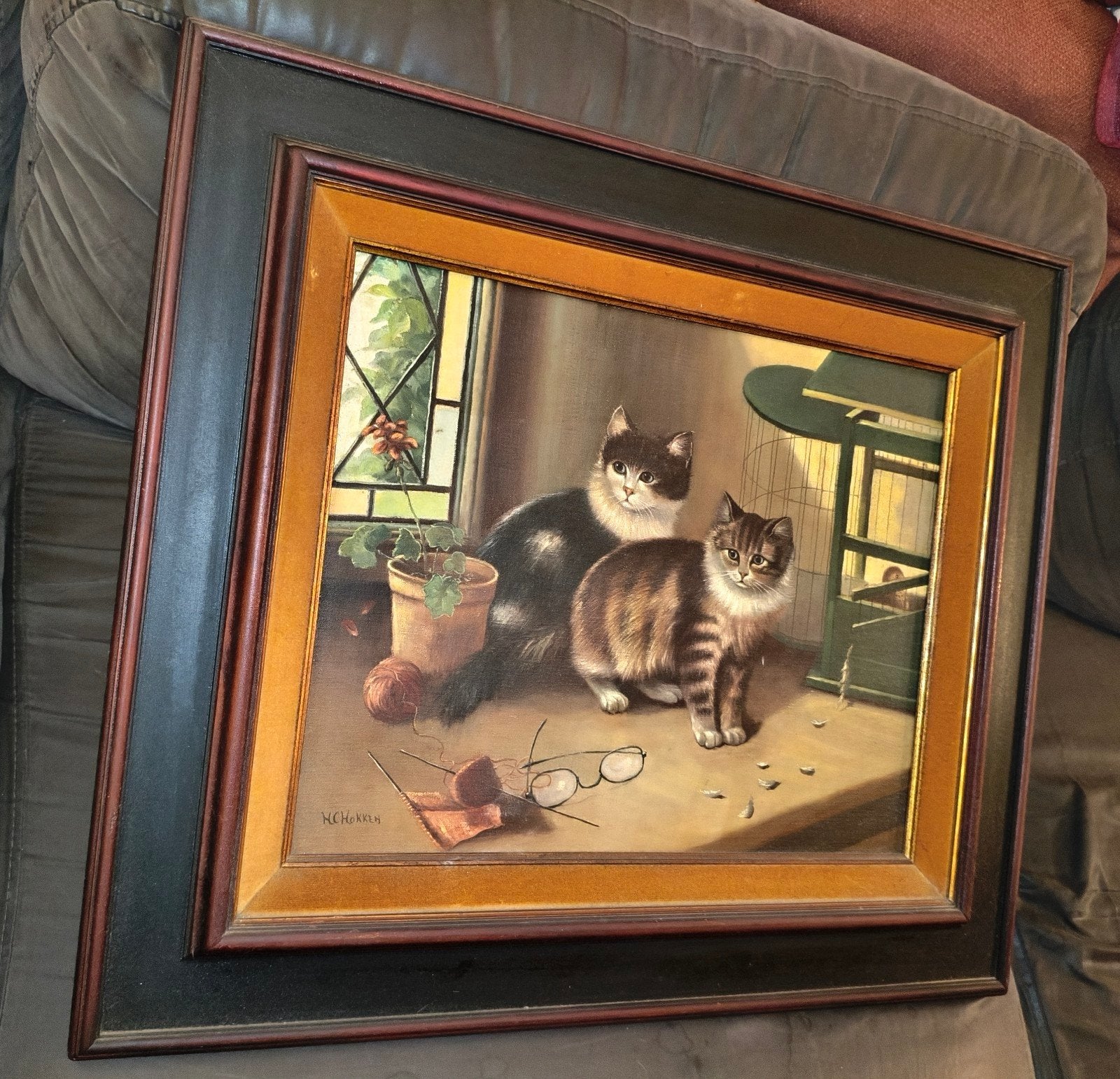 "Twee ondeugende katjes" H.C. Hokken olieverf op doek.Gesign, Antiek en Kunst, Ophalen of Verzenden
