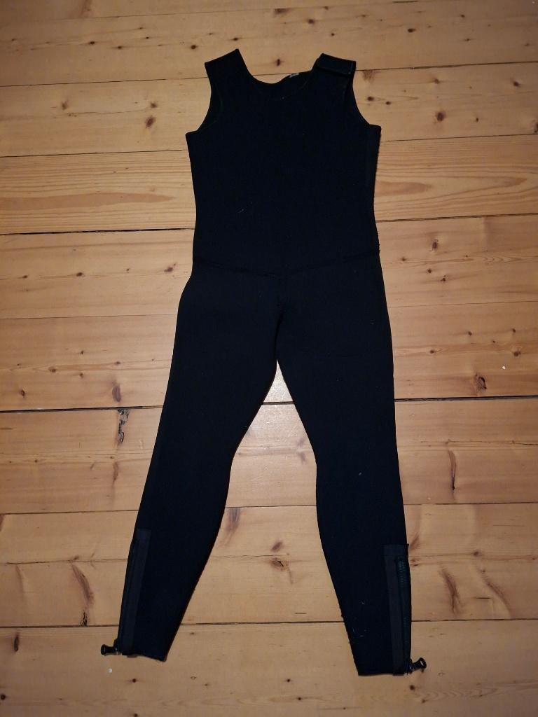 Duikpak Shark Sports 2 delig Neopreen € 95, Ophalen, Gebruikt, Duikpak