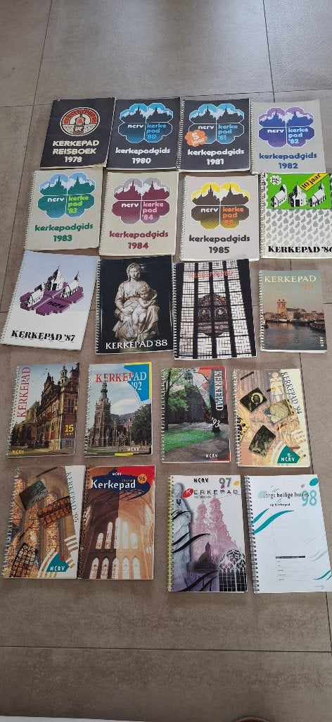 Kerkepadboek/gids, Ophalen of Verzenden, Gelezen, Overige typen