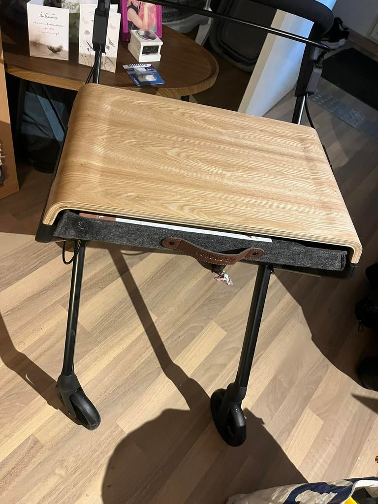 Rollator voor binnen, Ophalen, Opvouwbaar, Zo goed als nieuw
