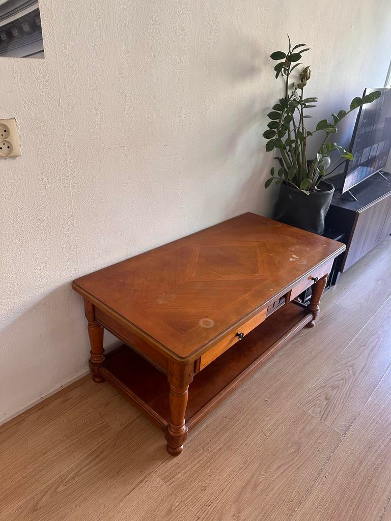 Klassieke houten salontafel met laden en onderblad, Ophalen, 100 tot 150 cm, 50 tot 100 cm, Zo goed als nieuw