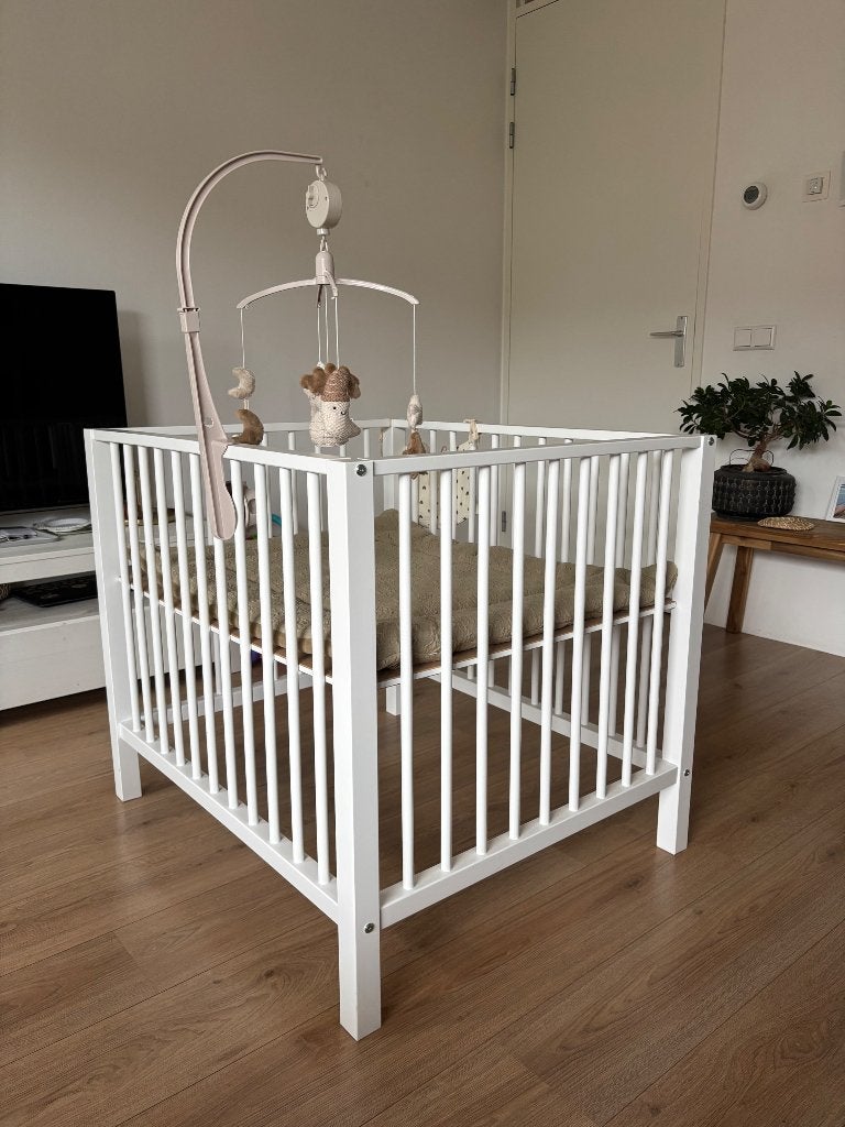 Box inclusief kleed en mobiel, Kinderen en Baby's, Boxen, Ophalen, Zo goed als nieuw, Rechthoekig, Boxkleed
