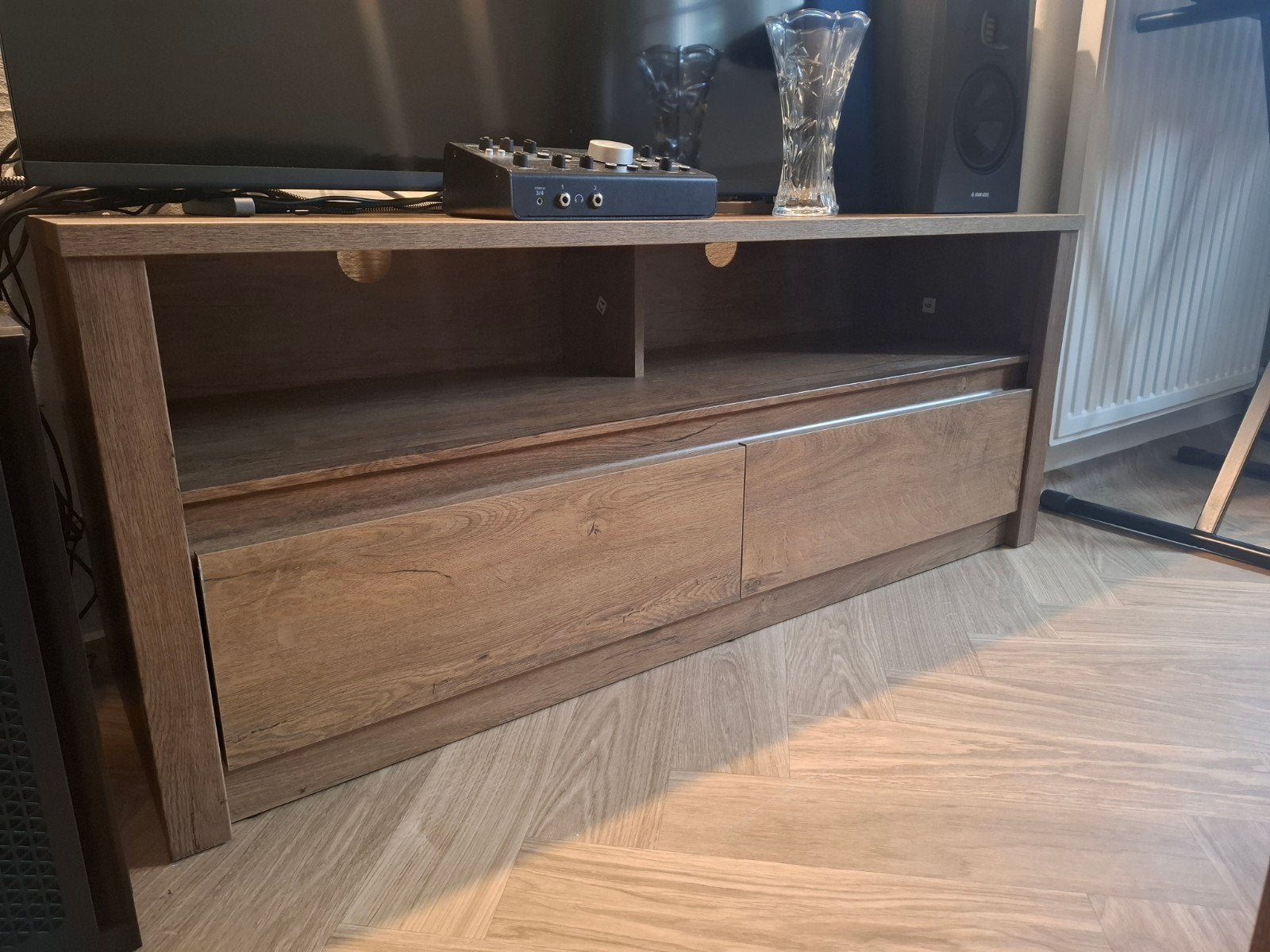 Tv-meubel Vedde, Ophalen, 100 tot 150 cm, Nieuw, Minder dan 100 cm