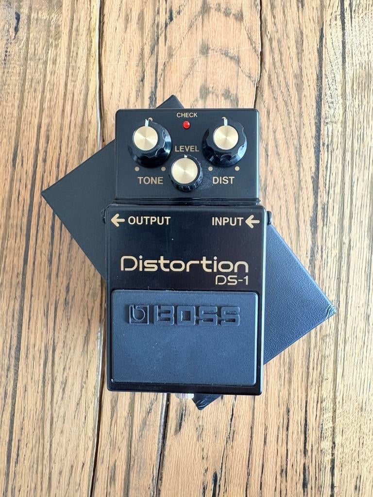 Boss DS-1 40th anniversary ltd, Muziek en Instrumenten, Effecten, Ophalen of Verzenden, Zo goed als nieuw