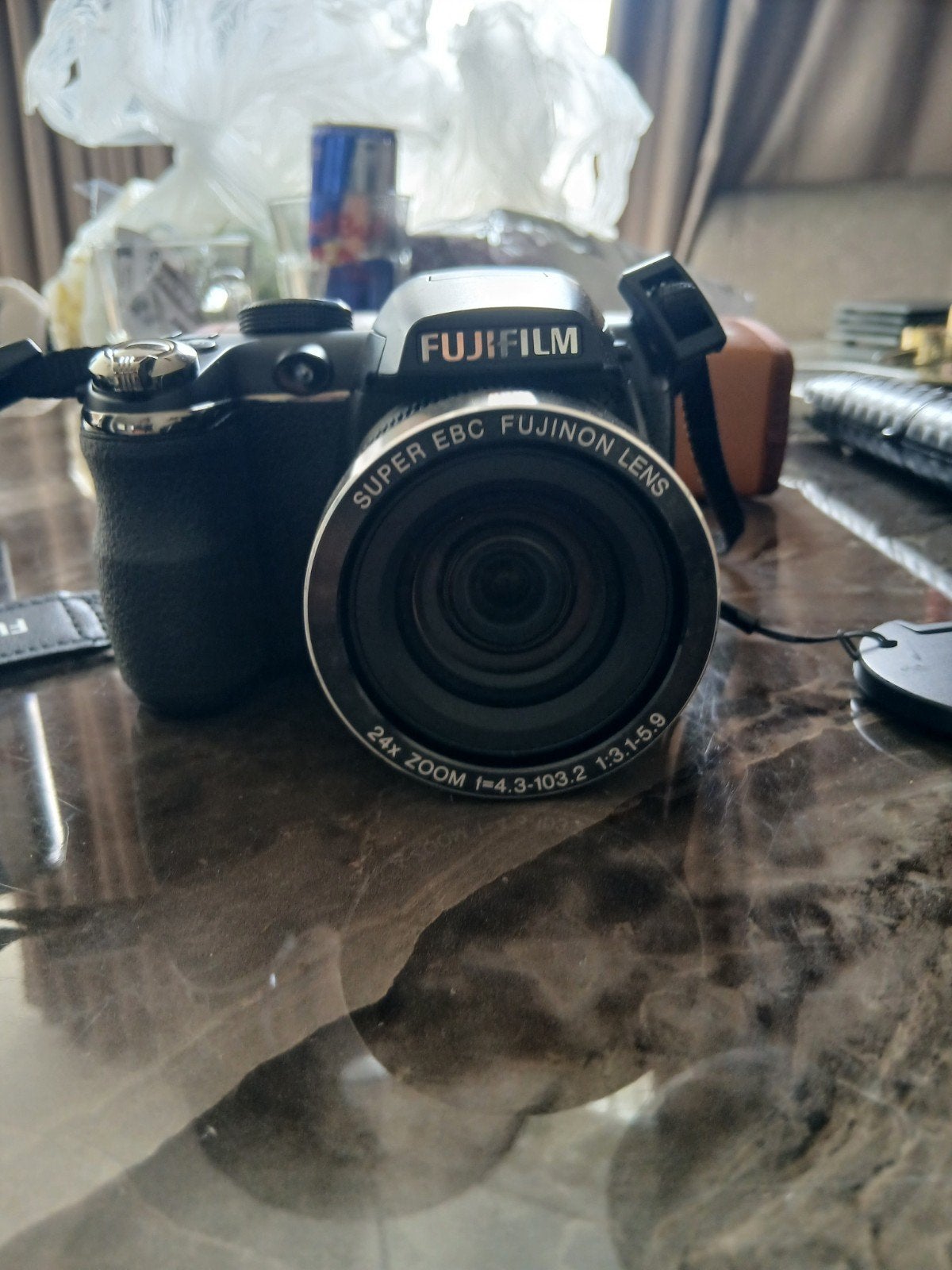 Fujifilm FinePix S4200 Bridgecamera -14 Megapixels, 24x Zoom, Ingebouwde flitser, Gebruikt, Lensdop, Ophalen of Verzenden