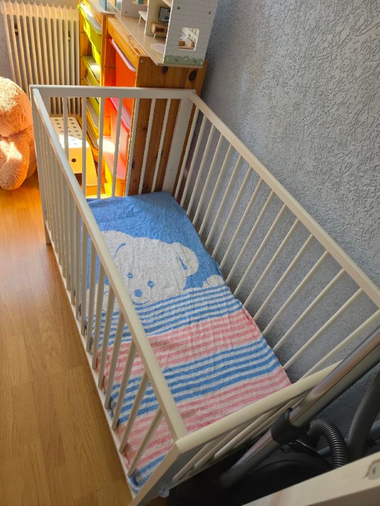 Babybed met matras te koop, Ophalen, Gebruikt, Ledikant