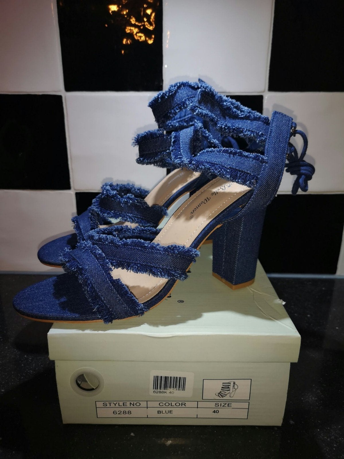 Blauwe Denim Sandalen met Blokhak – Maat 40, Pumps, Blauw, Nieuw, Ophalen of Verzenden