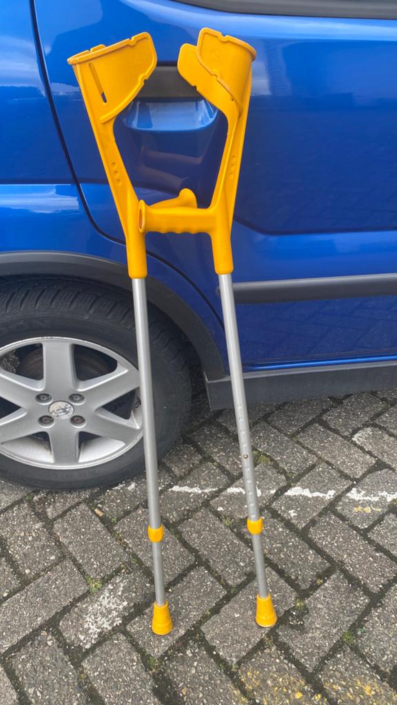 Loopkrukken elleboogkrukken set, Ophalen, In hoogte verstelbaar, Zo goed als nieuw