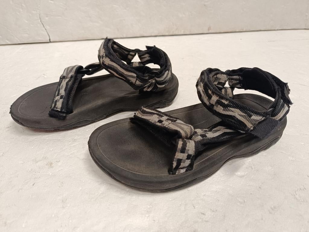 Teva sandalen maat 29-30, Kinderen en Baby's, Kinderkleding | Schoenen en Sokken, Gebruikt, Overige typen, Ophalen of Verzenden