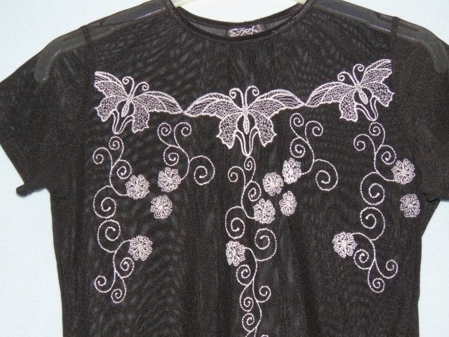 Doorzichtig zwart shirtje met vlinders Essex USA mt 152-158, Ophalen of Verzenden, Zo goed als nieuw, Meisje, Shirt of Longsleeve