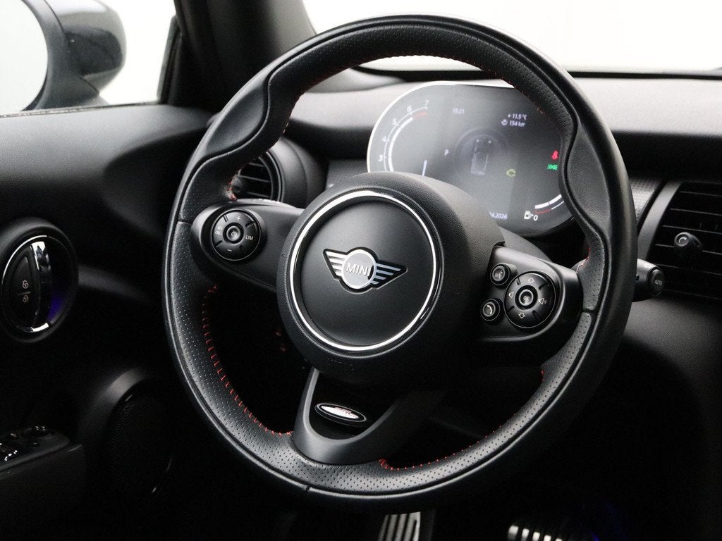 MINI 3-deurs Cooper JCW-Trim Aut. (bj 2020, automaat), Auto's, 136 pk, Gebruikt, Met garantie (alle), 4 stoelen