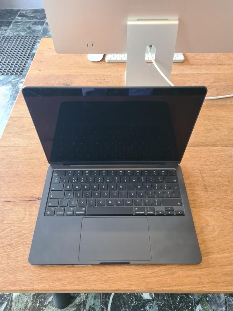 MacBook Air  (13-inch, M2) uit 2023 Met Garantie, Ophalen of Verzenden, Zo goed als nieuw