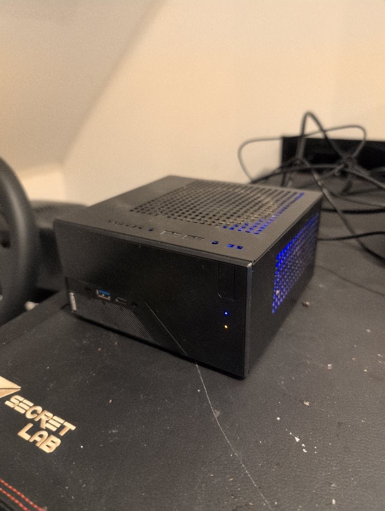 ASRock DeskMini Ryzen 5 7600 16Gb Ram 256 GB SSD, Computers en Software, Desktop Pc's, 256 GB, Refurbished, AMD Ryzen 5, Ophalen of Verzenden