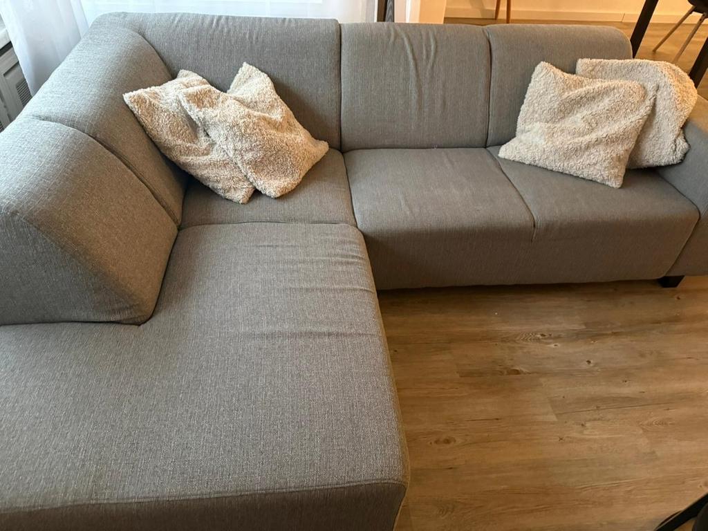 Comfortabele grijze hoekbank, Huis en Inrichting, Banken | Bankstellen, Ophalen, 250 tot 300 cm, Gebruikt, 100 tot 125 cm