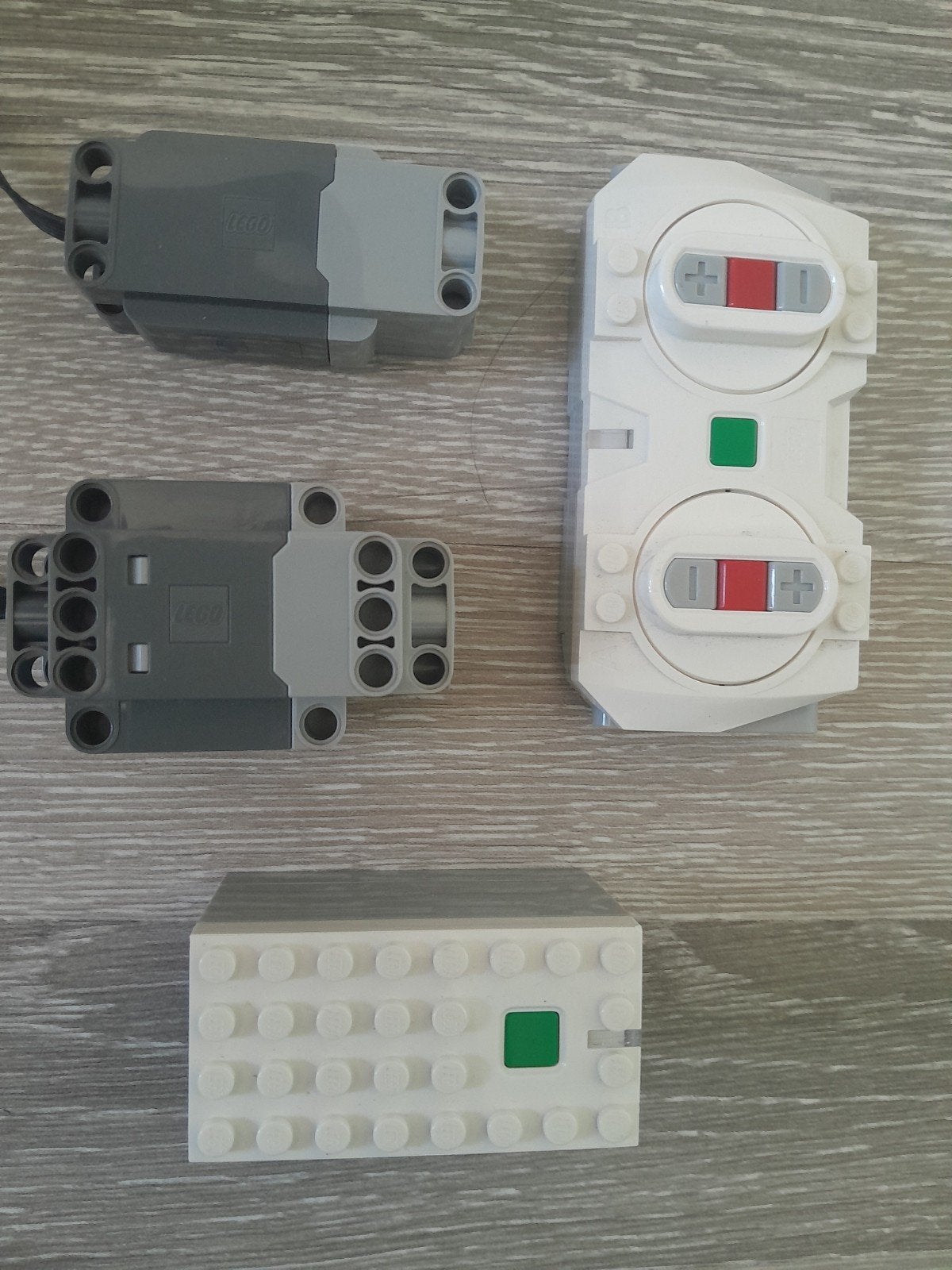 lego motors plus accu en afstandsbediening, Kinderen en Baby's, Speelgoed | Duplo en Lego, Ophalen, Lego, Overige typen, Zo goed als nieuw
