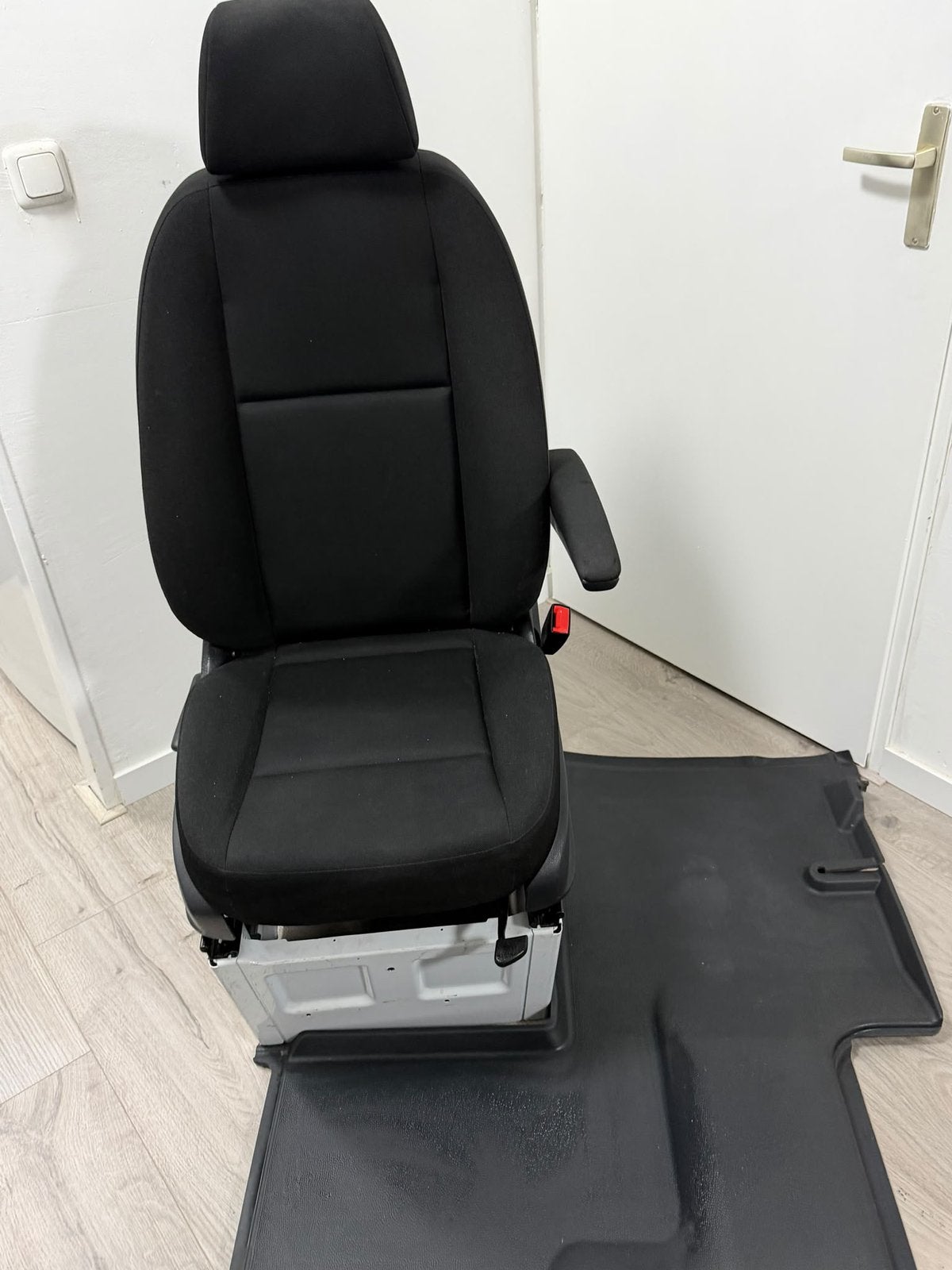 Nette bijrijdersstoel voor mercedes sprinter 907/910 zwart, Auto-onderdelen, Ophalen of Verzenden, Gebruikt, Mercedes-Benz