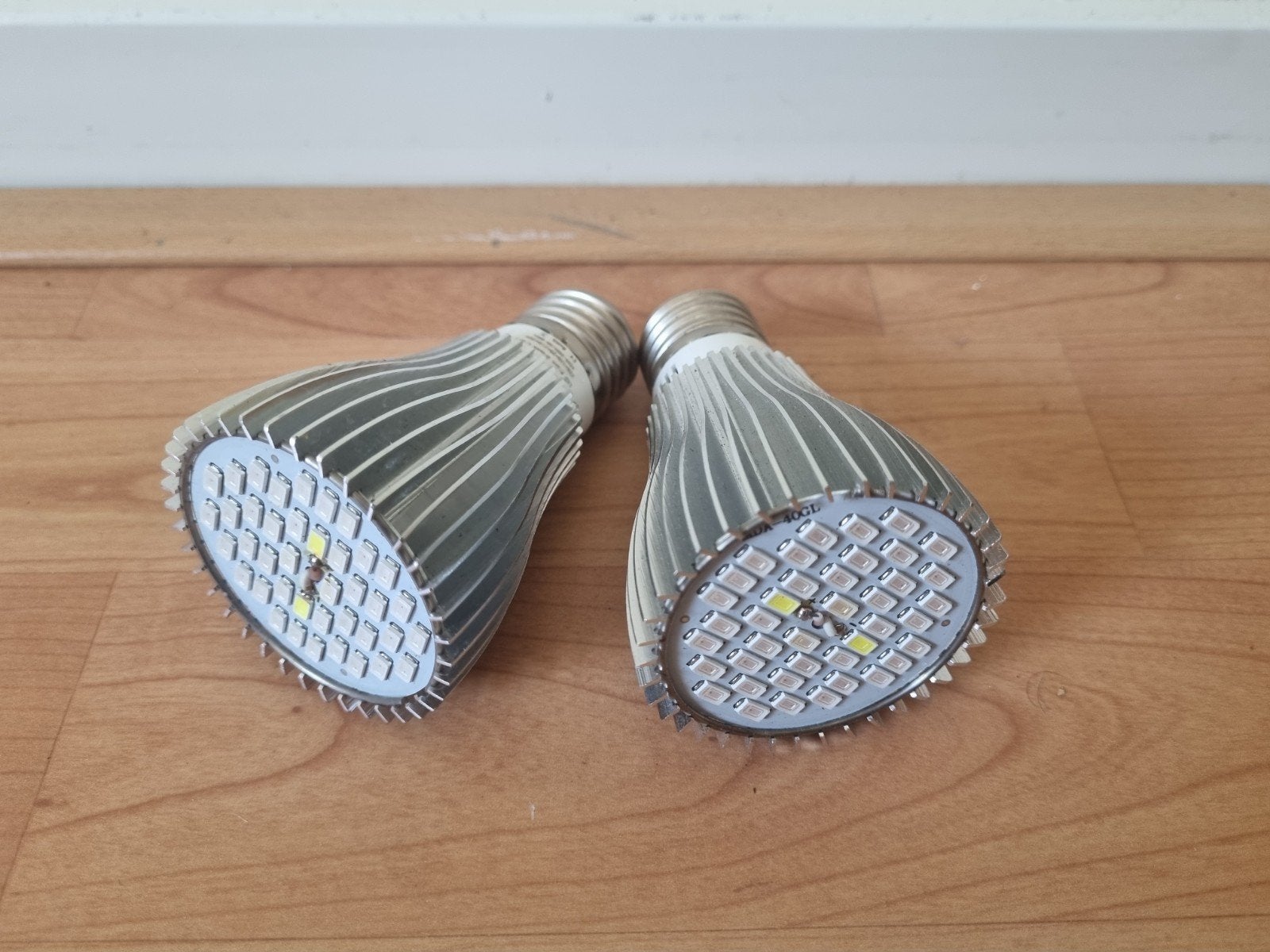 LED Groeilamp Full Spectrum E27, Tuin en Terras, Kweekspullen, Ophalen of Verzenden, Zo goed als nieuw, Kweeklamp