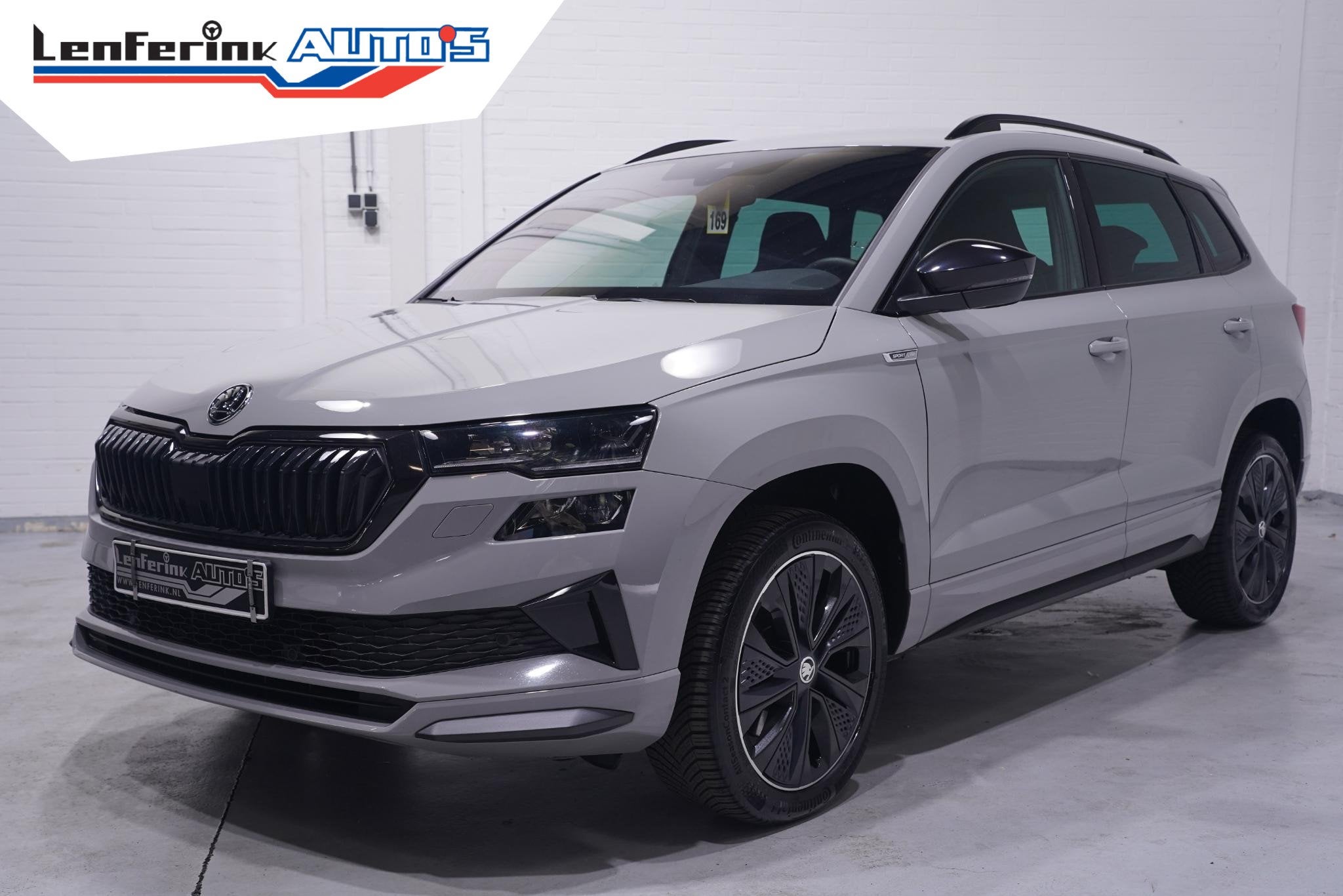 Skoda Karoq 1.5 TSI ACT Sportline Business NAP Camera Wegkla, Stof, 4 cilinders, 150 pk, 1299 kg