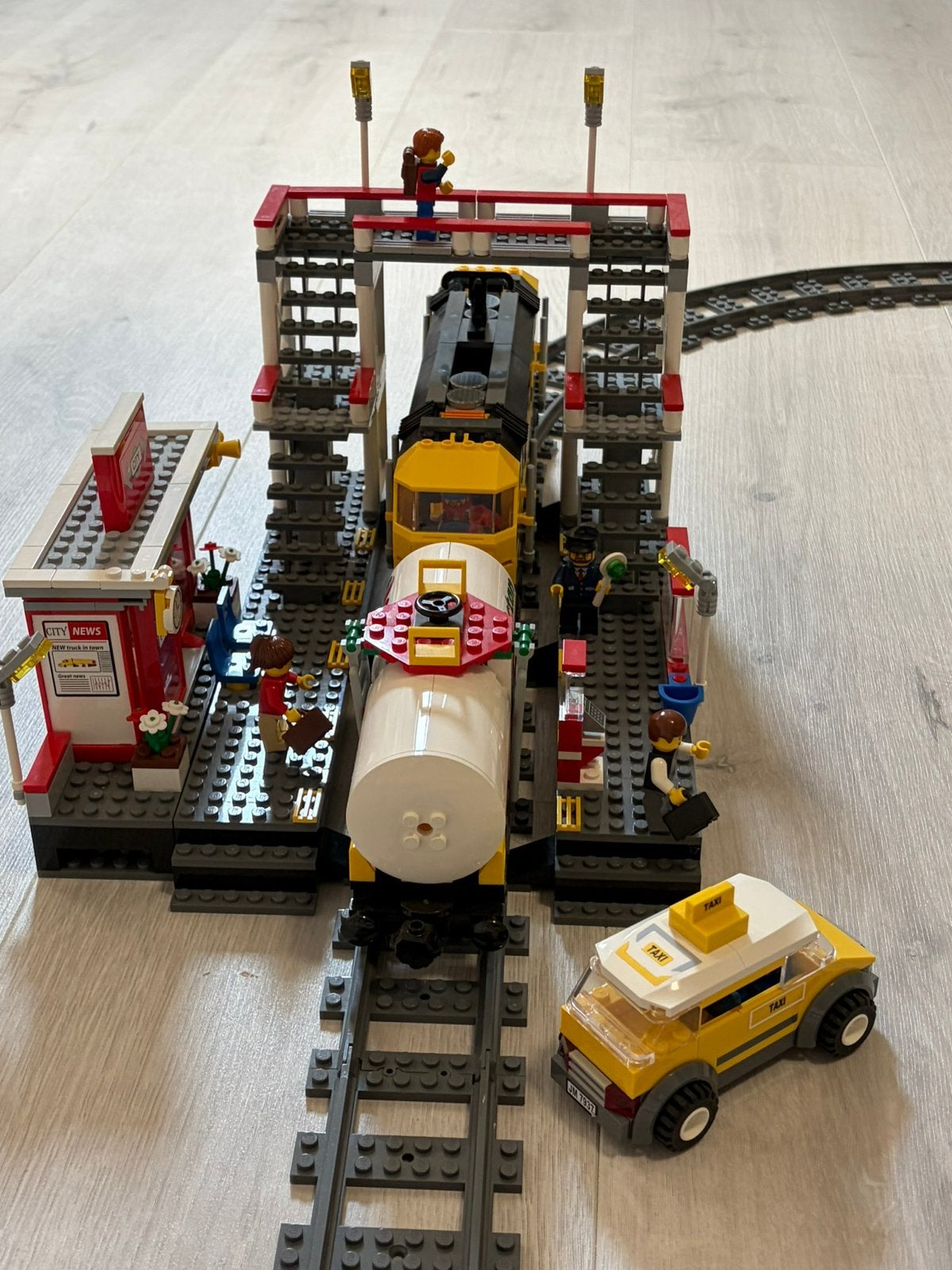 LEGO City Super Pack 4-in-1 (66405)Compleet & Extra Rails!