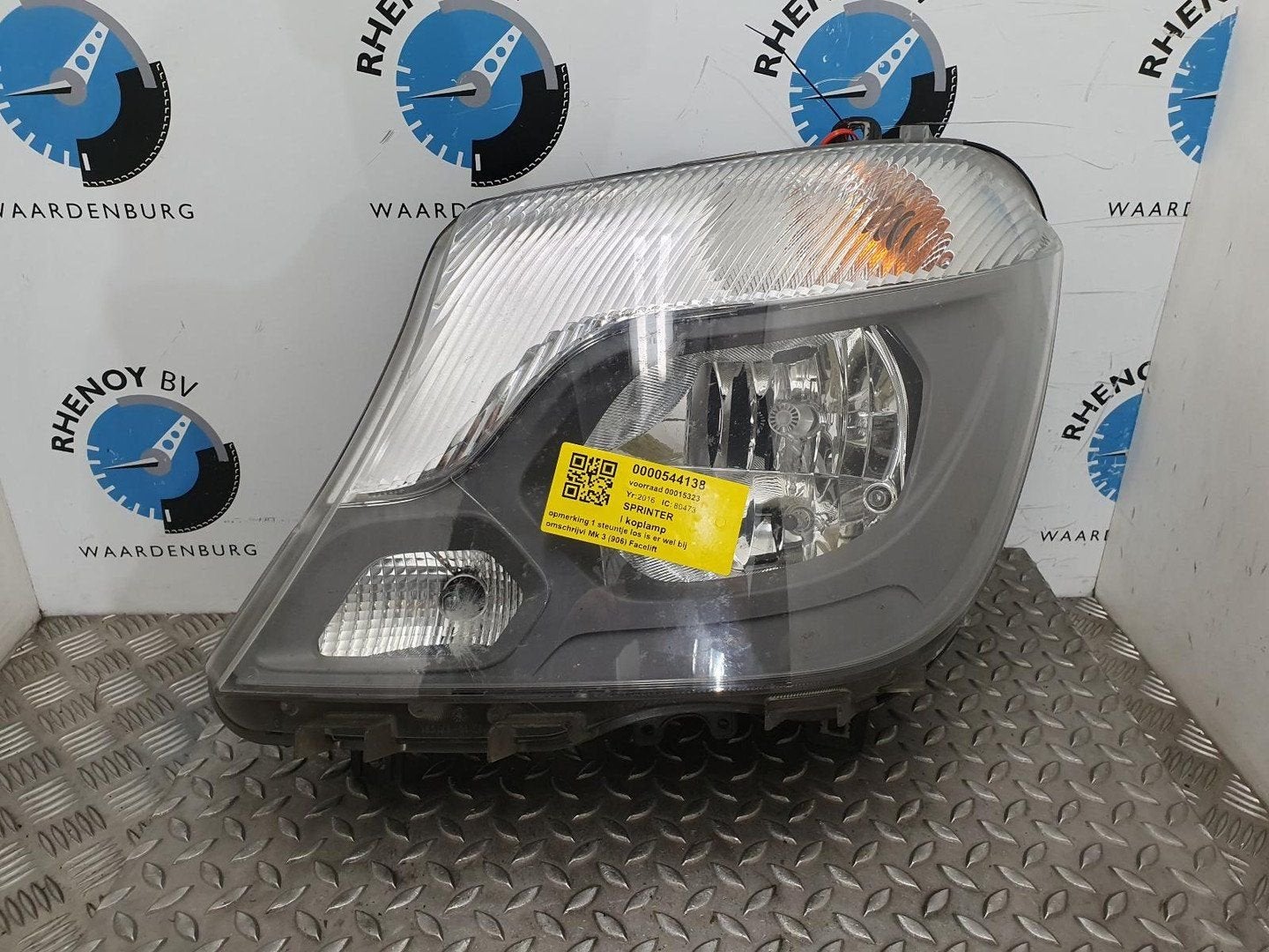 MERCEDES SPRINTER 316 CDI L3H2 KOPLAMP L 2016, Ophalen of Verzenden, Gebruikt, Stiba lid