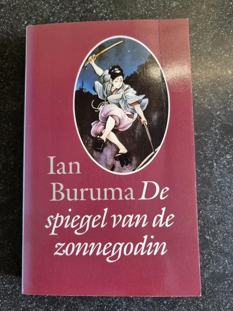 De spiegel van de zonnegodin - Ian Buruma (boek), Boeken, Literatuur, Gelezen, Europa overig, Ophalen of Verzenden