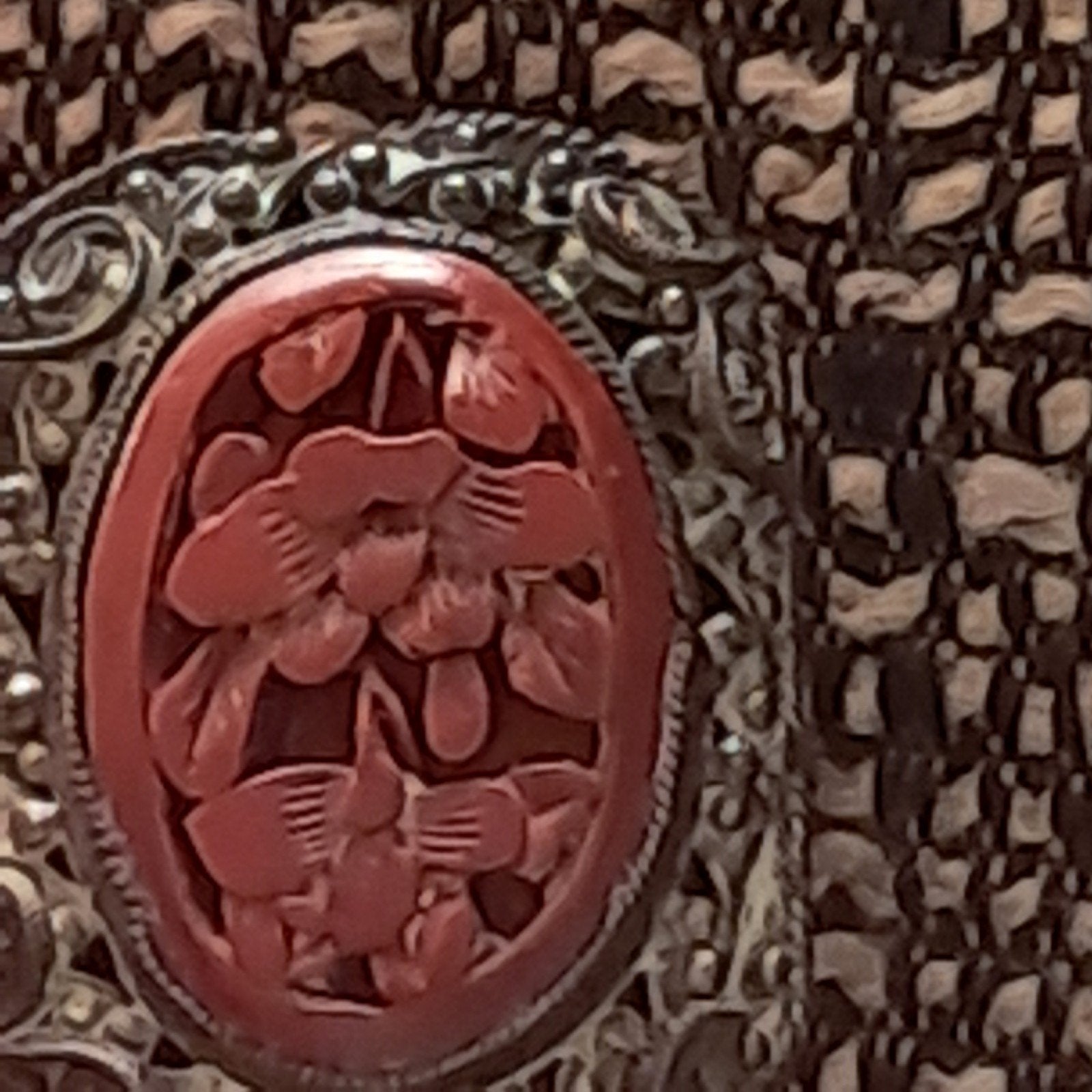 Oude ring met rode lak inleg Chinees, Sieraden, Tassen en Uiterlijk, Antieke sieraden, Ophalen of Verzenden, Overige materialen