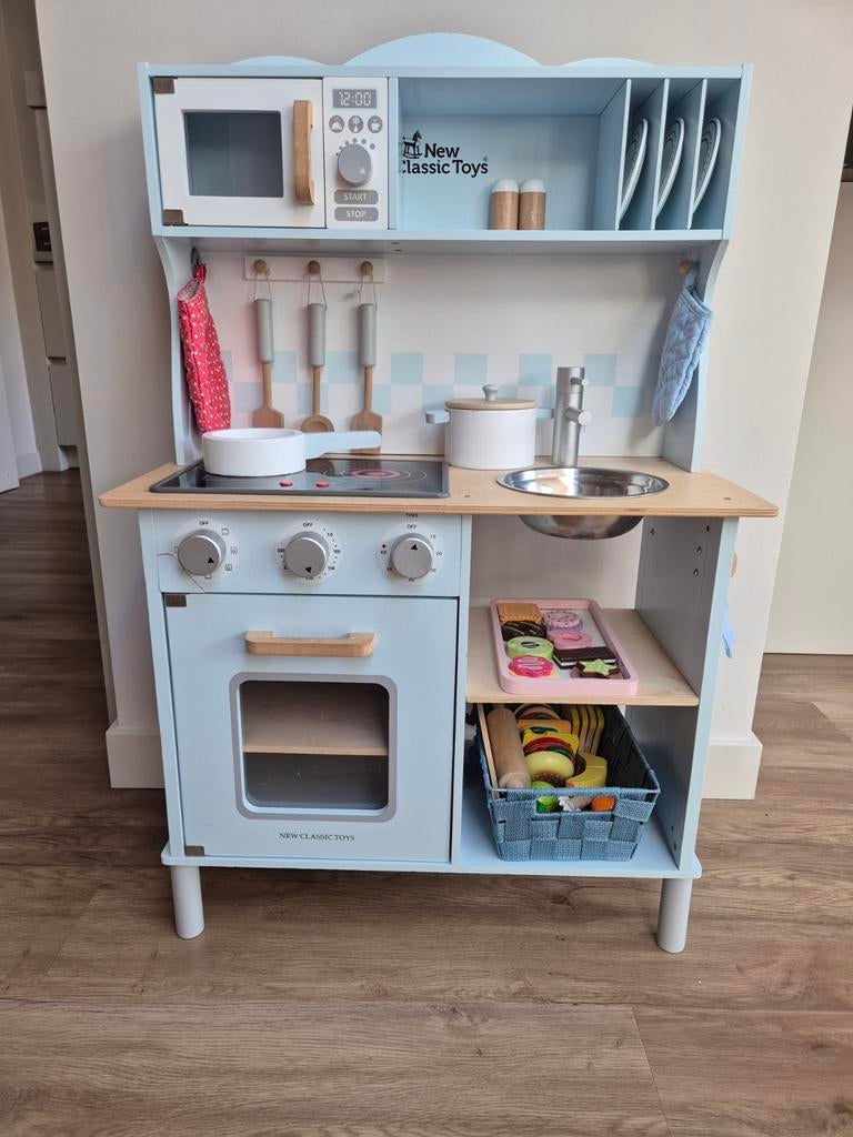 New classic toys keuken , overcomplete speelkeuken, Ophalen, Zo goed als nieuw, Hout, Speelkeuken