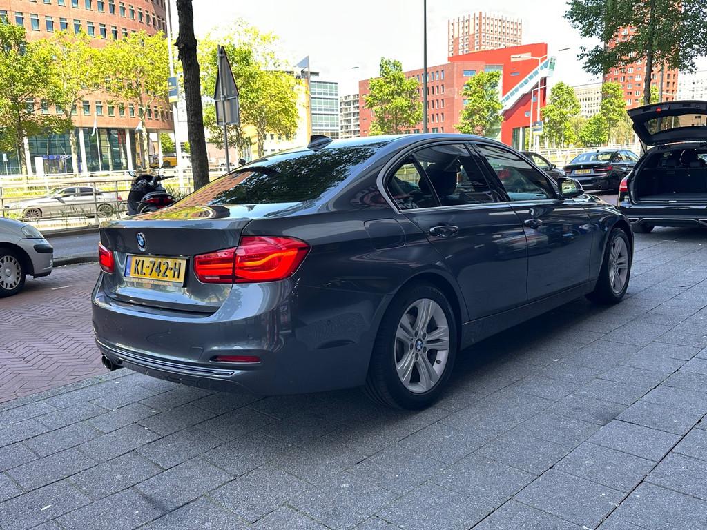 BMW 3-serie 330e Centennial High Executive Leer Navi Camera, Auto's, Automaat, 1998 cc, Achterwielaandrijving, Gebruikt