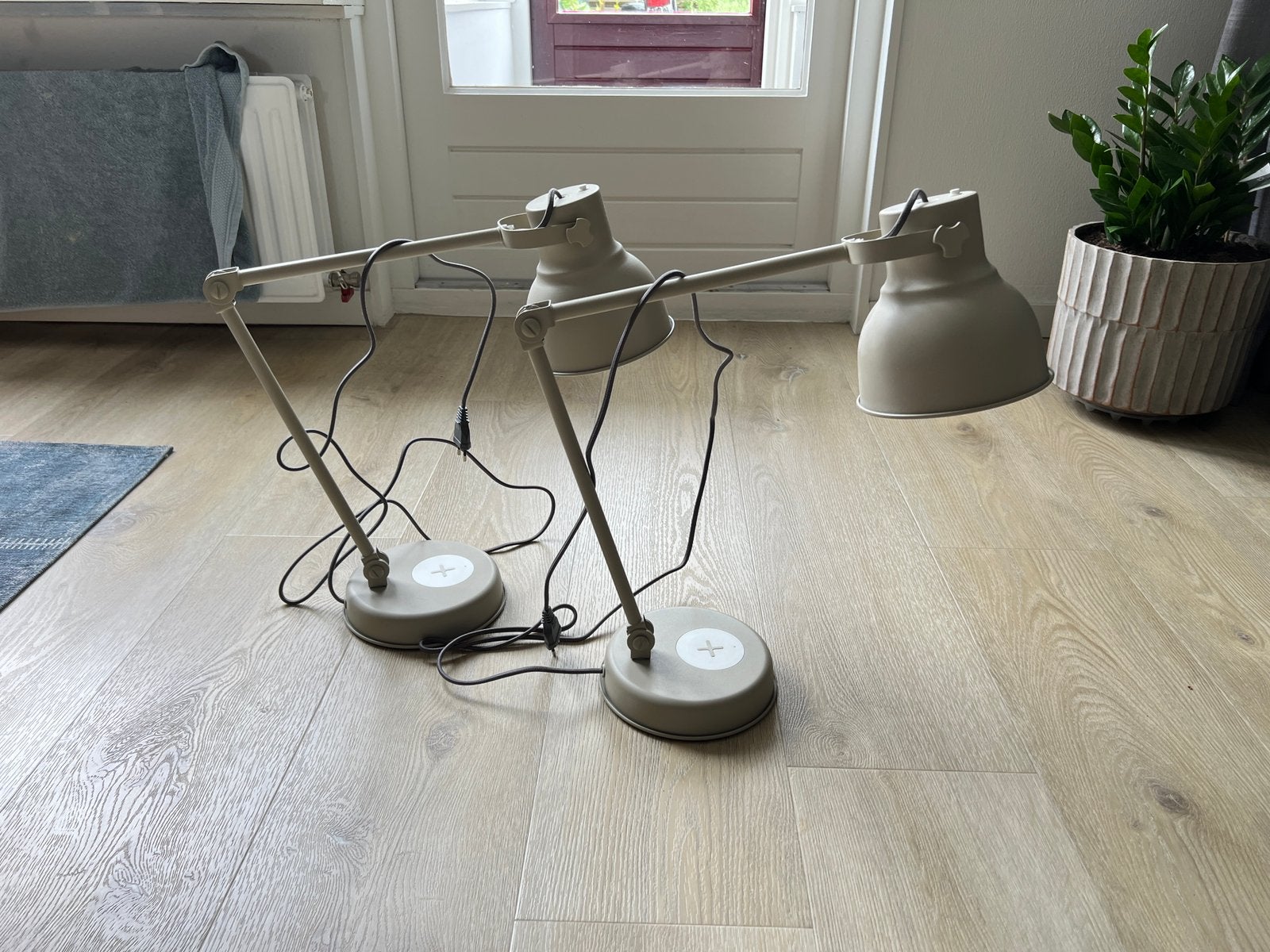 Ikea Hektar tafellamp 2x, Huis en Inrichting, Lampen | Tafellampen, Ophalen, Gebruikt, Metaal, Minder dan 50 cm