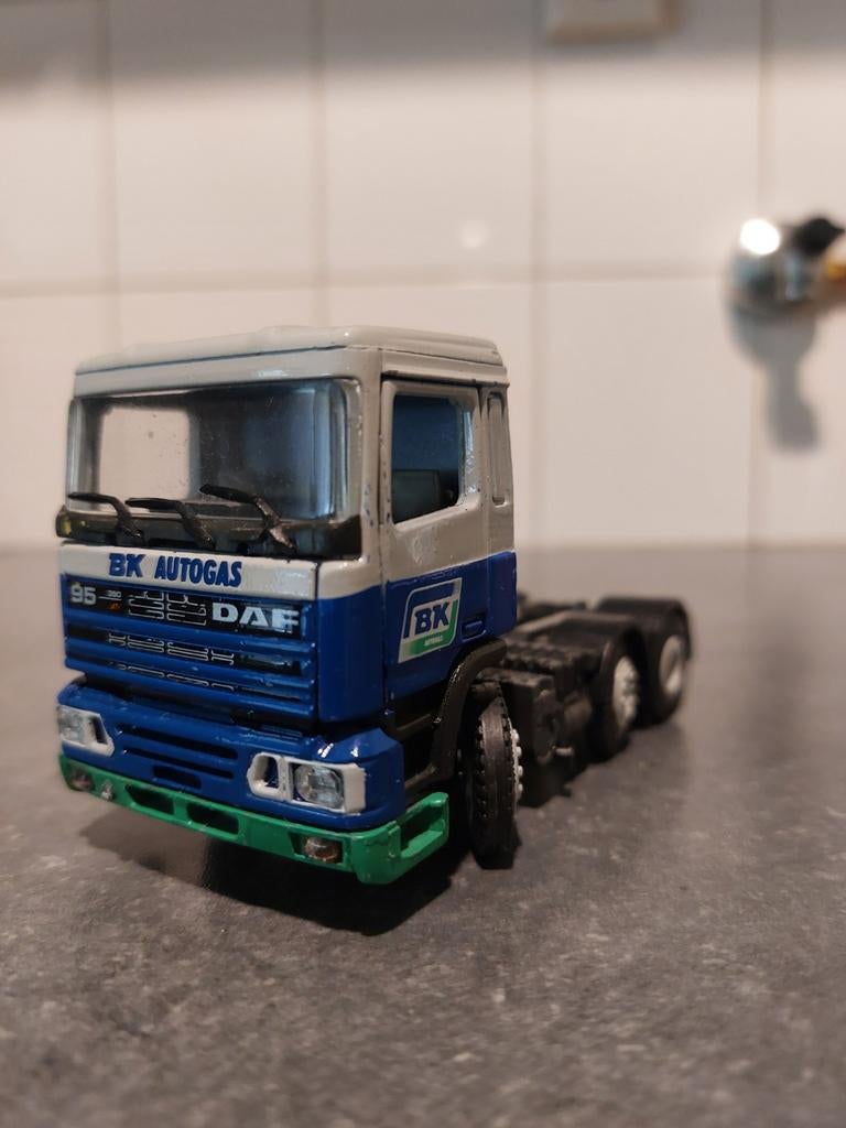 DAF Trekker, Hobby en Vrije tijd, Modelbouw | Auto's en Voertuigen, Gebruikt, Truck, 1:50 of kleiner, Overige merken, Ophalen of Verzenden